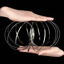 Twist Movers Metal Flow Ringz - Just go with the Flow !