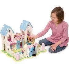 Princess Palace by Big Jigs Toys JT103 Set with 6 Figures