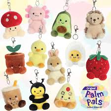 Hubert the Highland Cow Palm Pals Keyclip Plush by Aurora 0+