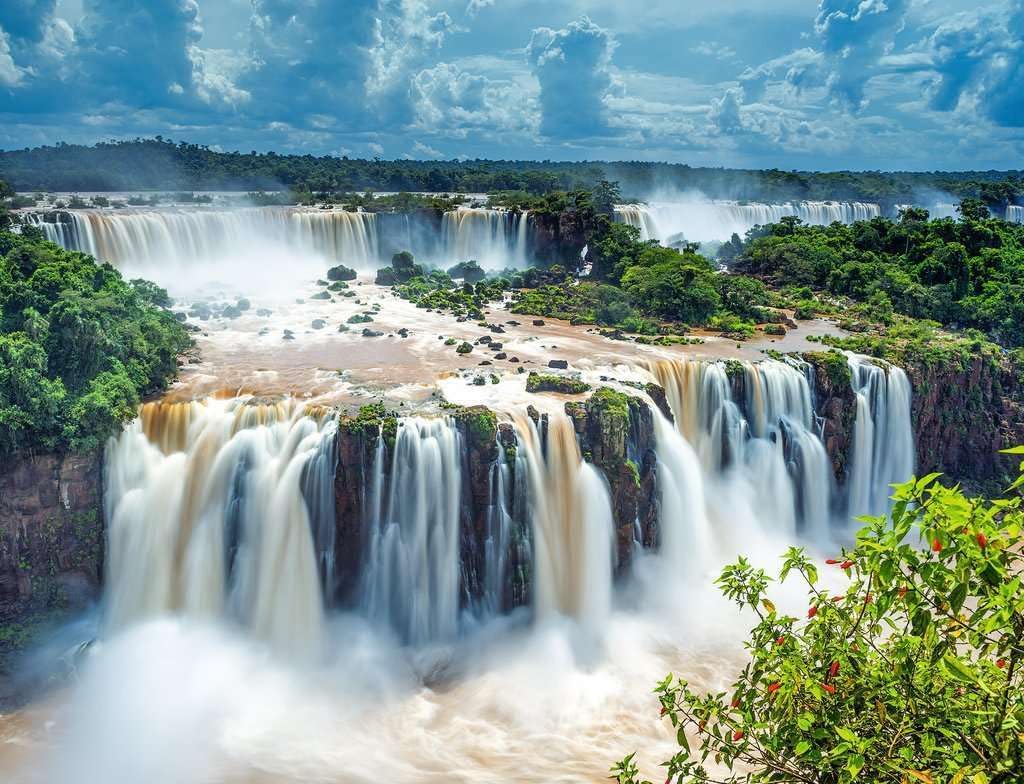 Ravensburger Waterfall 2000 piece Jigsaw puzzle 14+
