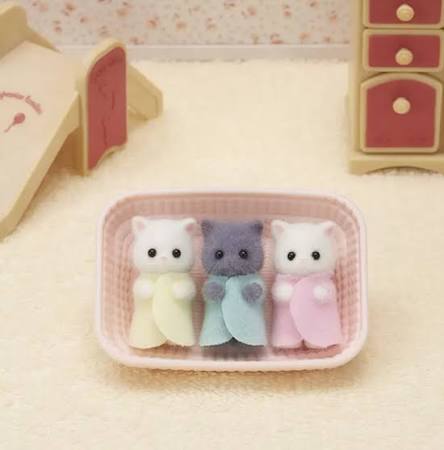 Sylvanian Families Persian Cat Triplets by Epoch 3+