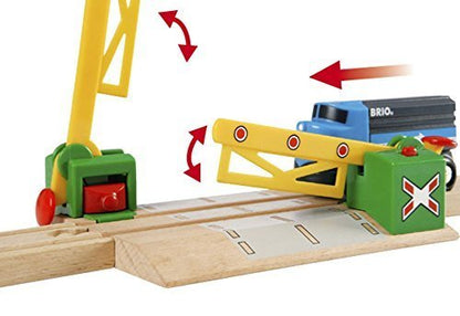 Brio Magnetic Action Crossing 33750