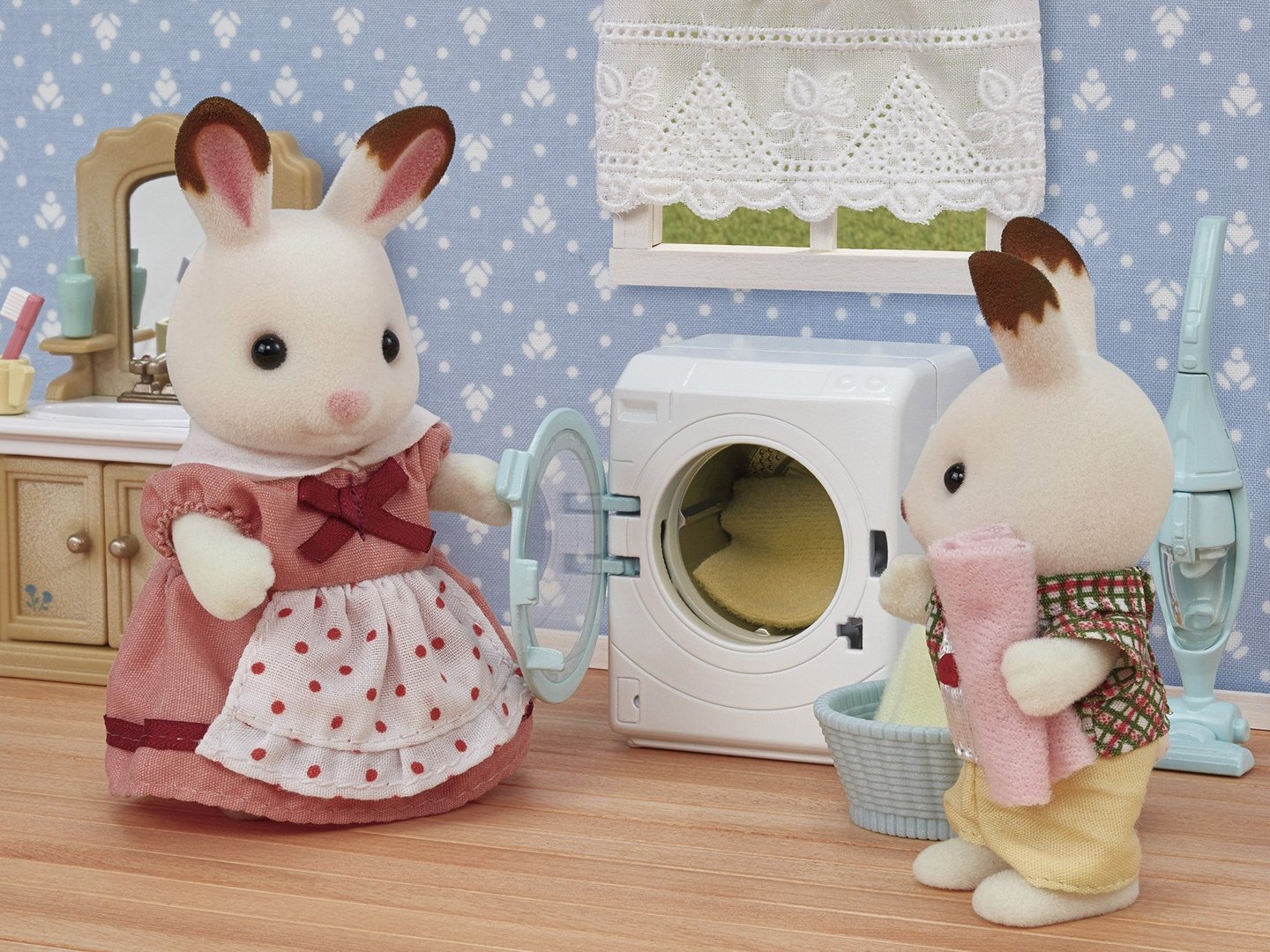 Sylvanian Families Laundry And Vacuum Cleaner 5445 3+