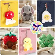 Ax the Axolotl Palm Pals Keyclip Plush by Aurora 0+